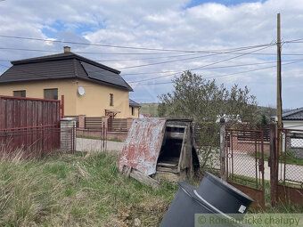 Pozemok sa nachádza v tichej časti obce Rudná, neďaleko okre