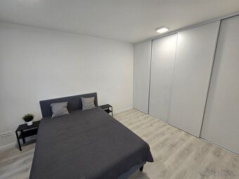 Typ: 2-izbový byt Ulica: Ivanská cesta Obec: Bratislava-Ruži