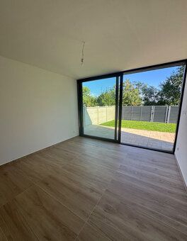 Typ: Záhradný domček Ulica: vajnory Obec: Bratislava-Vajnory