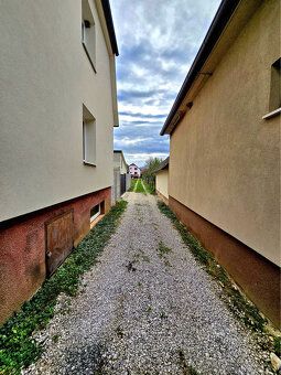 Typ: Pozemok pre rodinné domy Obec: Trenčianske Stankovce
Re
