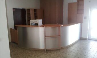 Ponúkame Vám na prenájom kanceláriu v Trenčíne – Sihoť 1. Na