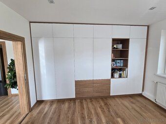 Ponúkam na predaj rodinný dom s podlahovou plochou 140m2, na