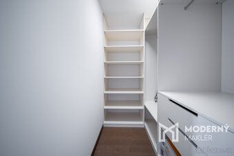 Typ: 2-izbový byt Obec: Bratislava-Ružinov
Moderný maklér po