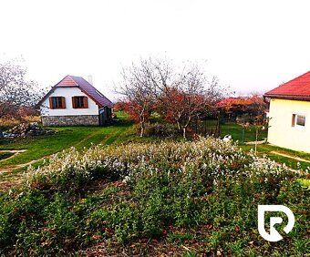 RADO Reality ponúkam na predaj vinohradnícky domček s pozemk
