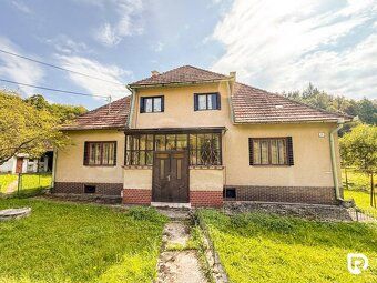 RADO Reality Vám ponúka na predaj starší 5-izbový rodinný do