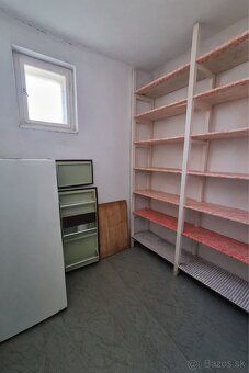 Ponúkame na predaj priestranný rodinný dom s vidieckym chara
