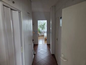 Predám exkluzívny 3-izbový byt vo výmere cca 79 m2 s veľkým 