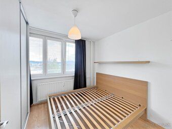 3-izbový byt po rekonštrukcii s loggiou – Užhorodská ulica, 