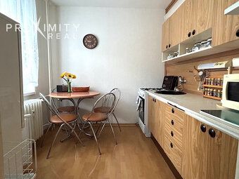Typ: 3-izbový byt Ulica: Rožňavská Obec: Košice-Západ
Ponúka
