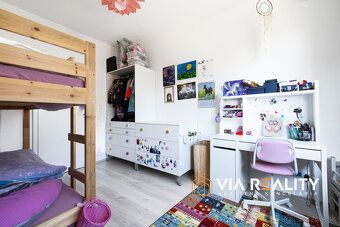 Typ: 4-izbový byt Mestská časť: Nivy Obec: Bratislava-Ružino