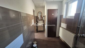 Rodinný dom po kompletnej rekonštrukcii – ideálny pre služby