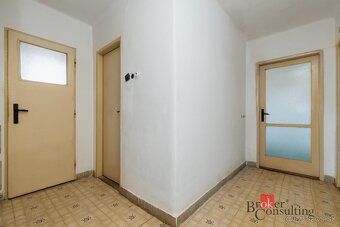 Ponúkame na predaj 2 izbový byt s výmerou 71m2, ktorý je súč
