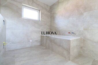 LUHOVA reality Vám výhradne ponúka na predaj kvalitnú TEHLOV