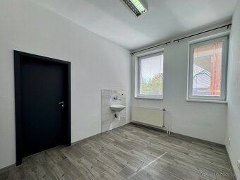 KING REAL Vám exkluzívne ponúka na prenájom kancelárske prie