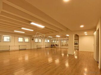 MEDIAHAUS ponúka na PRENÁJOM polyfunkčné priestory !!
Popis: