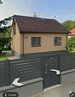 Predam starší rodinný dom s garážou, zahradnym domčekom a ha