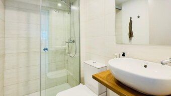 PINK reality ponúka na predaj tento krásny apartmán. Svetlý 
