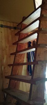 Na predaj celoročne obyvatelna chata o rozlohe 40 m2 na poze