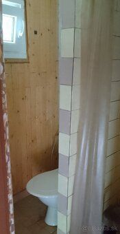 Na predaj celoročne obyvatelna chata o rozlohe 40 m2 na poze