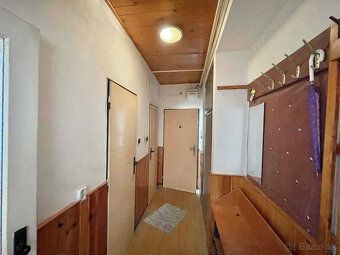 GRAND-REALITY • Ponúkame exkluzívne na predaj 2 +1 s balkóno