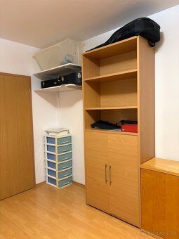 Exclusive opportunity to rent a spacious 5-room apartment in