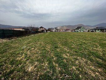 PONÚKAME NA PREDAJ STAVEBNÝ POZEMOK V IBV 6 PARCIEL UŽ S VYD