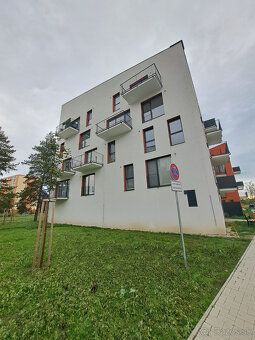 Ponúkame na prenájom veľmi pekný, moderný a slnečný byt v no