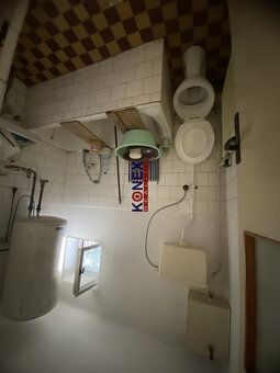 ID: 7615
 - rodinný dom sa nachádza v obci Kuzmice, ktorá di