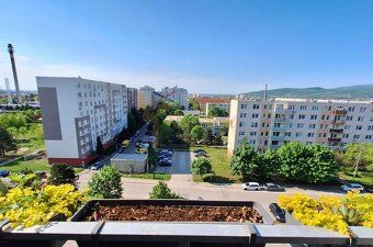 Ponúkame na predaj 3-izb. byt na ul. L. Novomeského, Pezinok