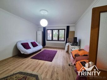 Typ: 5 a viac izbový byt Ulica: Dvory Obec: Dvory nad Žitavo