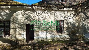 ID098-12-DERUE: Ponúkame na predaj krásny kaštieľ v Maďarsku