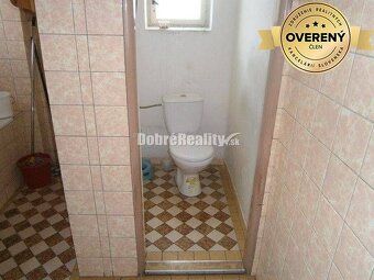 Ponúkame Vám vo výhradnom zastúpení na predaj rodinný dom v 