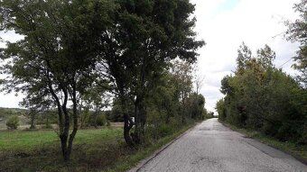 Ponúkame Vám zaujímavý pozemok pri priehrade v rekreačnej ob