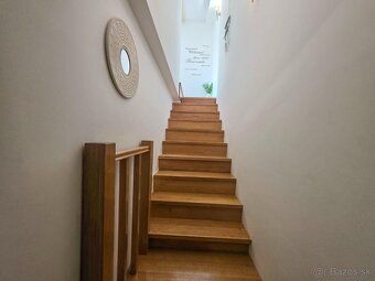 Predávame moderný dvojpodlažný byt s celkovou plochou 104 m²