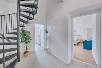 Základné informácie: Plocha: 96 m² Izby: 4 Lokalita: Kraljev