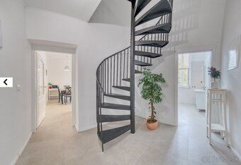 Základné informácie: Plocha: 96 m² Izby: 4 Lokalita: Kraljev