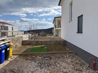 Tento krásny dom sa nachádza v malebnej dedinke Vrbnik na os