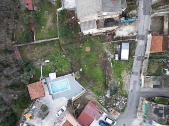 Na predaj je stavebný pozemok o rozlohe 430 m², nachádzajúci