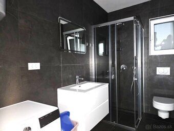 Dvojizbový byt s rozlohou 70,06 m² sa nachádza v srdci Crikv