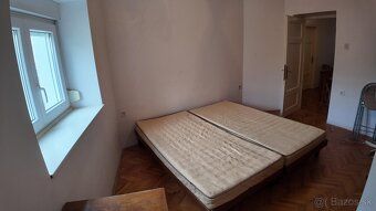 Tento krásny dom sa nachádza v malebnej oblasti Selce, blízk