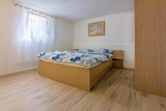 Dom s bazénom na predaj v Bribire, obci Vinodol, v regióne K