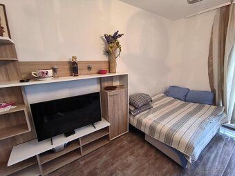 Na predaj je byt s rozlohou 64m2 s 2 balkónmi a krásnym výhľ