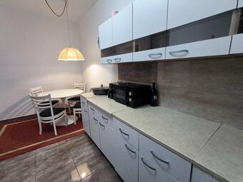 Na predaj je byt s rozlohou 64m2 s 2 balkónmi a krásnym výhľ