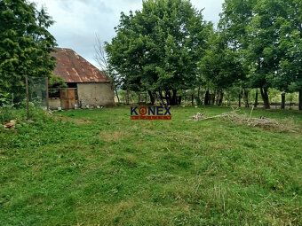 ID:2642
Ponúkame na predaj pozemok so starým rodinným domček