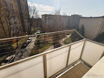 Petersen Realitný Servis vám ponúka na predaj krásny trojizb