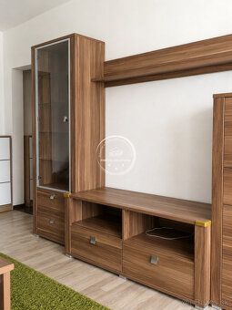 Predám svetlý a slnečný 3-izbový byt s výmerou 65 m² v obľúb