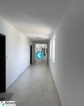 Ponúkame na prenájom priestranný a svetlý 2-izbový byt nachá