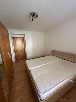 Ponúkam do dlhodobého prenájmu exkluzívny, kompletne zrekonš
