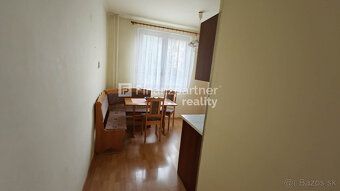 F007-113-PECH
Ponúkame na predaj priestranný a svetlý 3- izb