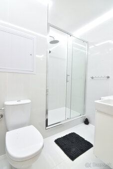 3D obhliadka:https://livetour.istaging.com/9f65b40e-0d42-495
